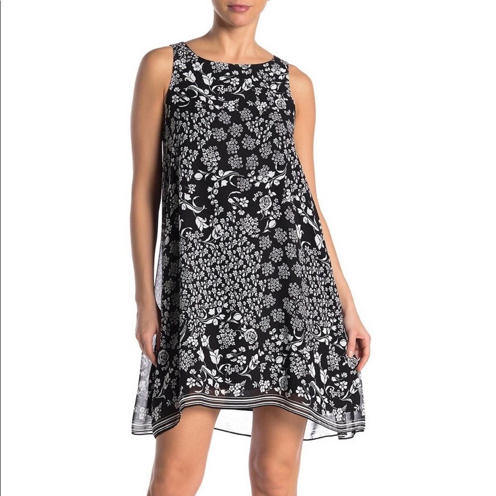 MaxStudio | NWT Scarf Print Sleeveless Shift Dress